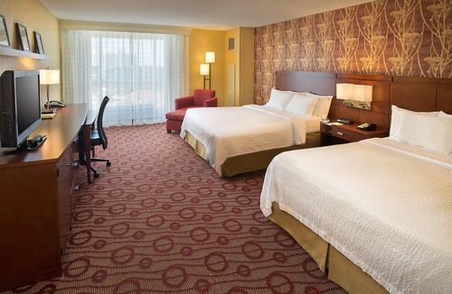 Niagara Falls Hotel | Courtyard by Marriott Niagara Falls