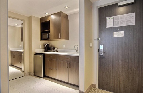 Les Rivieres Hotel | Courtyard by Marriott Quebec City