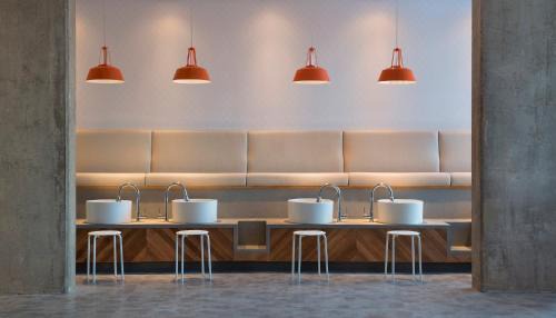 Seton Hotel | Courtyard by Marriott Calgary South