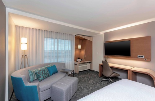 Elyria Hotel | Courtyard by Marriott Cleveland Elyria