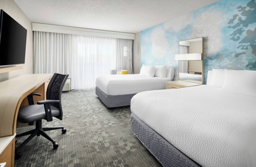 Concord Hotel | Courtyard by Marriott Concord