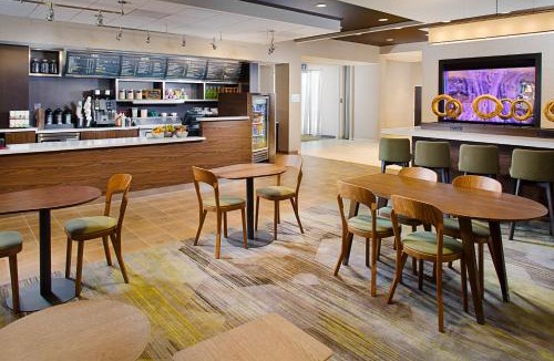 Carrollton Hotel | Courtyard by Marriott Dallas Carrollton and Carrollton Conference Center