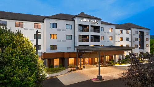 Danbury Hotel | Courtyard by Marriott Danbury