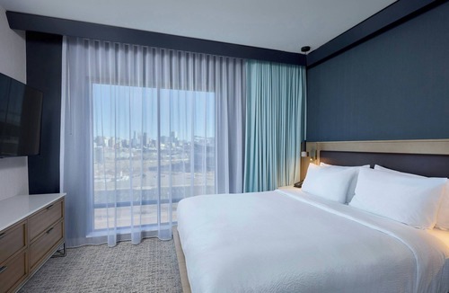 Sun Valley Hotel | Courtyard by Marriott Denver Downtown West