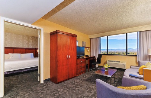 Cory Hotel | Courtyard by Marriott Denver Cherry Creek