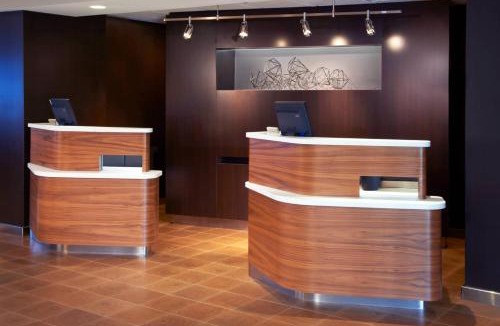 Warren Hotel | Courtyard by Marriott Detroit Warren