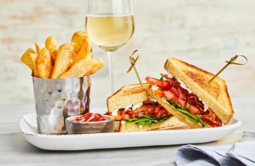 Troy Hotel | Courtyard by Marriott Detroit Troy
