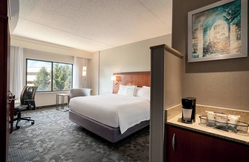 Ewing Hotel | Courtyard by Marriott Ewing Princeton