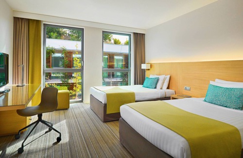 Aiguerelles Hotel | Courtyard by Marriott Montpellier