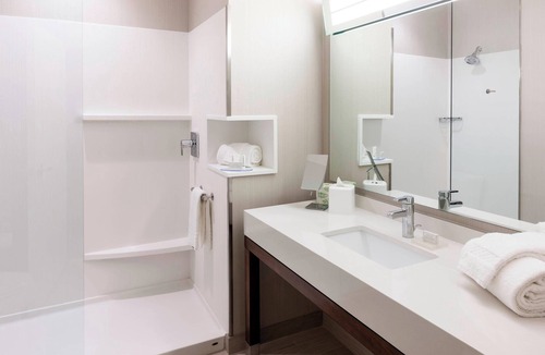 Conroe Hotel | Courtyard by Marriott Houston North/Shenandoah