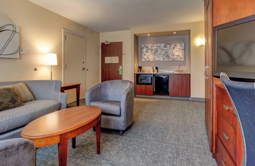 Hadley Hotel | Courtyard by Marriott Hadley Amherst