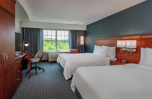 Hadley Hotel | Courtyard by Marriott Hadley Amherst