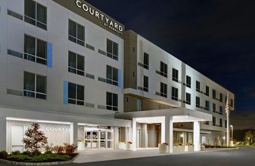 Yardville-Groveville Hotel | Courtyard by Marriott Hamilton