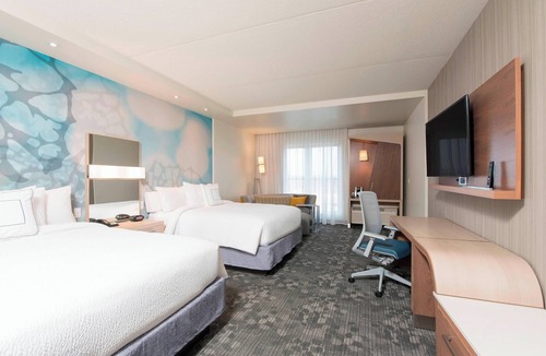 Holland Hotel | Courtyard by Marriott Holland Downtown