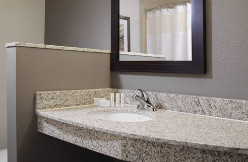 Pearland Hotel | Courtyard by Marriott Houston Pearland