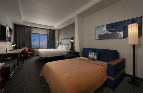Clear Lake Shores Hotel | Courtyard by Marriott Houston Kemah