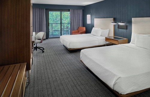 Shawnee Hotel | Courtyard by Marriott Kansas City Shawnee