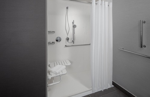 Lansing Hotel | Courtyard by Marriott Lansing Downtown