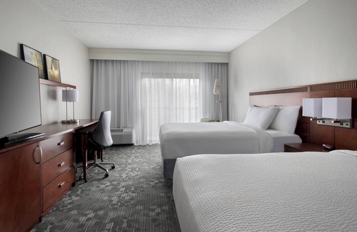 Red Bank - Tinton Falls Hotel | Courtyard by Marriott Lincroft Red Bank