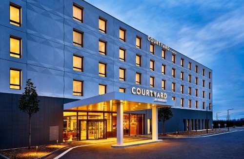 Genas Hotel | Courtyard by Marriott Lyon Eurexpo Stadium