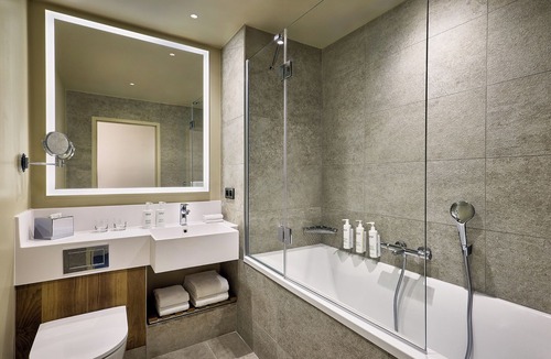 Genas Hotel | Courtyard By Marriott Lyon Eurexpo Stadium