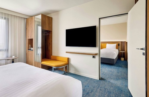 Genas Hotel | Courtyard By Marriott Lyon Eurexpo Stadium