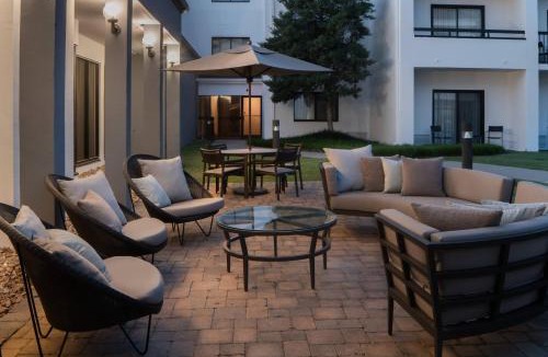 White Station Hotel | Courtyard by Marriott Memphis East/Park Avenue
