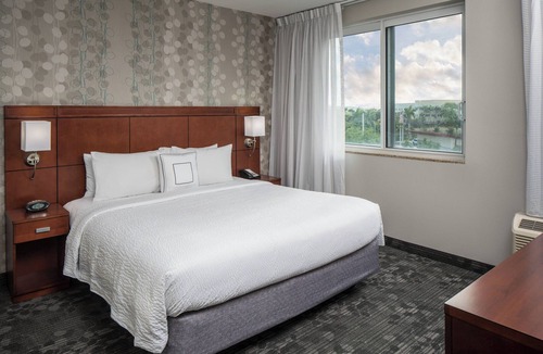 Ludlam Hotel | Courtyard by Marriott Miami West/FL Turnpike