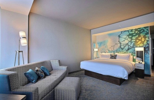 Brossard Hotel | Courtyard by Marriott Montreal Brossard