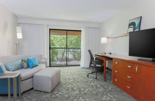Monroe Hotel | Courtyard by Marriott Monroe Airport