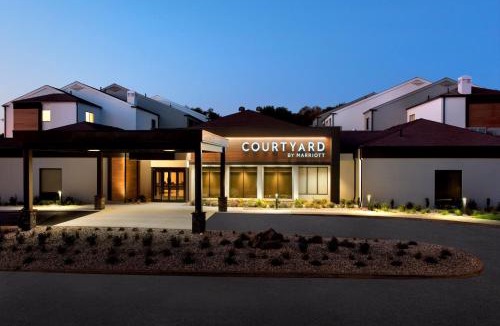 Wallingford Hotel | Courtyard by Marriott New Haven Wallingford