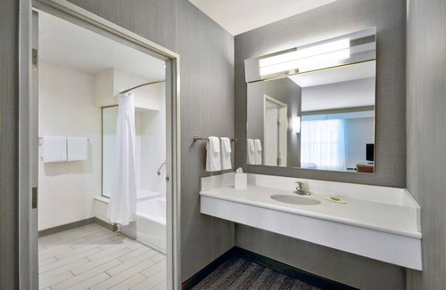 Green Hills Hotel | Courtyard by Marriott Nashville Green Hills