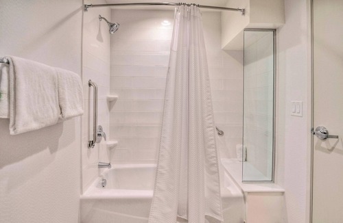 Green Hills Hotel | Courtyard by Marriott Nashville Green Hills