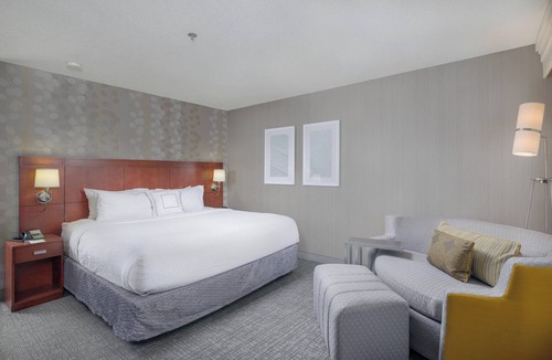 Orange Hotel | Courtyard by Marriott New Haven Orange-Milford