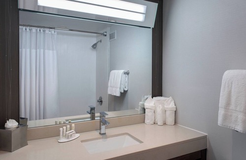 Newburgh Hotel | Courtyard by Marriott Newburgh Stewart Airport