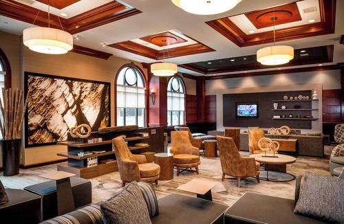 Downtown Hotel | Courtyard by Marriott Norfolk Downtown