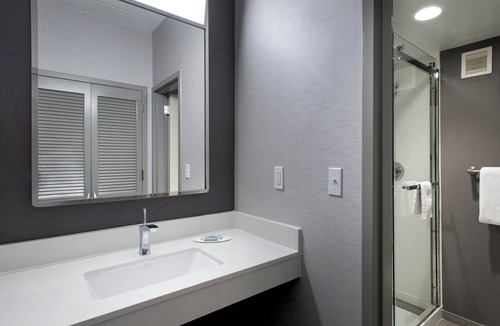 Norwalk Hotel | Courtyard by Marriott Norwalk