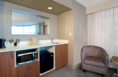 Downtown Oakland Hotel | Courtyard by Marriott Oakland Downtown