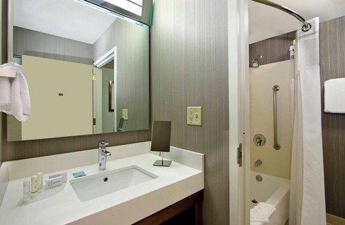 Downtown Oakland Hotel | Courtyard by Marriott Oakland Downtown