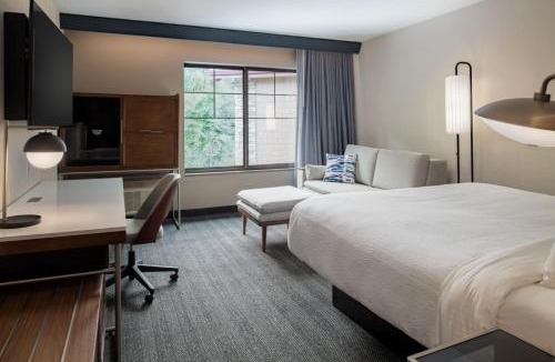Olympia Hotel | Courtyard by Marriott Olympia