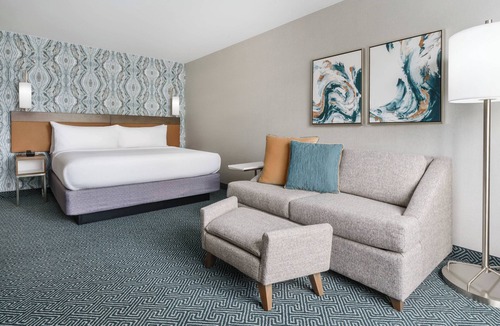 Central Business District Hotel | Courtyard by Marriott Orlando Downtown