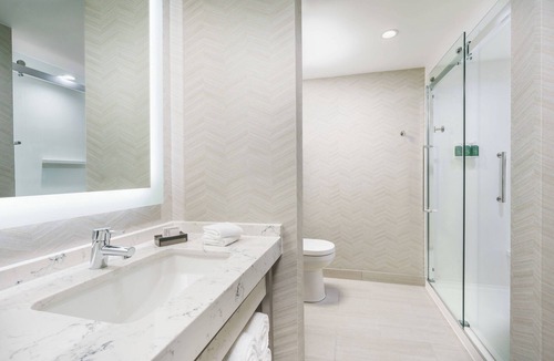 Central Business District Hotel | Courtyard by Marriott Orlando Downtown