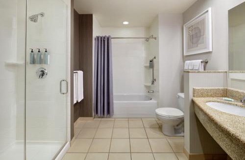 Ottawa Division Hotel | Courtyard by Marriott Ottawa East