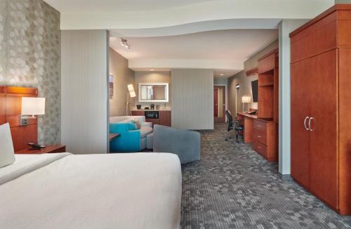 Ottawa Division Hotel | Courtyard by Marriott Ottawa East