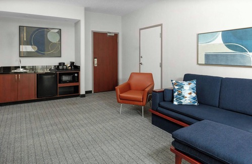 Grapeville Hotel | Courtyard by Marriott Pittsburgh Greensburg