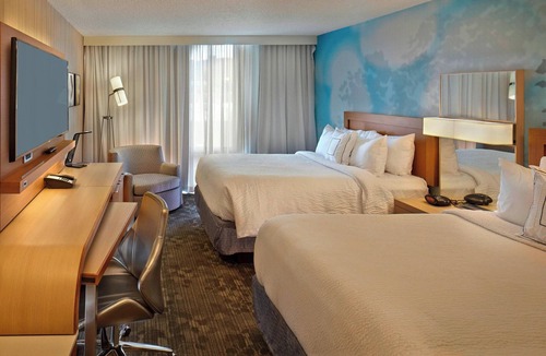 Wynnefield Heights Hotel | Courtyard by Marriott Philadelphia City Avenue