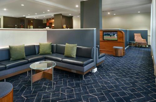 Sandy Springs Hotel | Courtyard by Marriott Perimeter Center