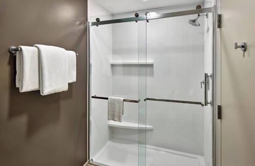 Oxford Valley Hotel | Courtyard by Marriott Philadelphia Langhorne