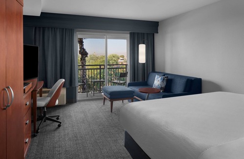 Maryvale Hotel | Courtyard by Marriott Phoenix West/Avondale