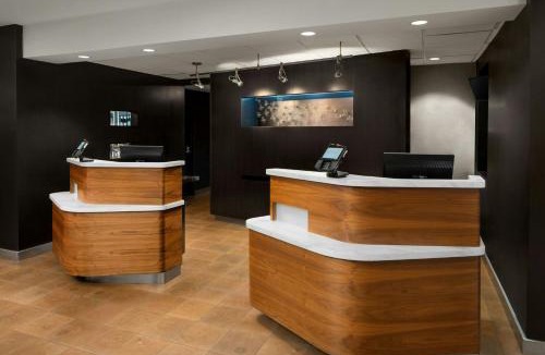 Greenway Hotel | Courtyard by Marriott Portland Beaverton